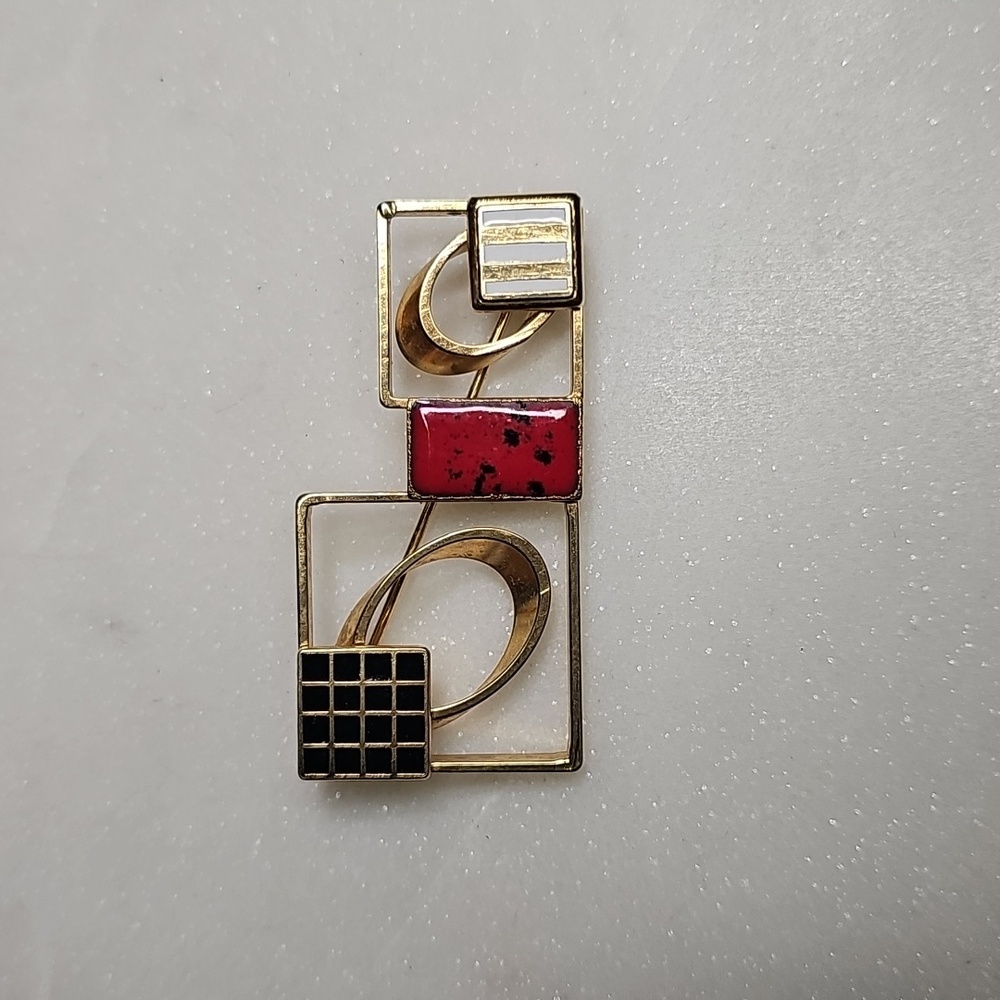 Gold Tone Modernist Black Red White Porcelain Enamel Art Deco Style Brooch